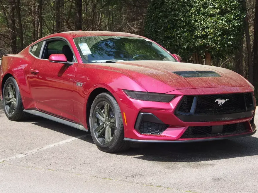 2025 Ford Mustang GT photo 1
