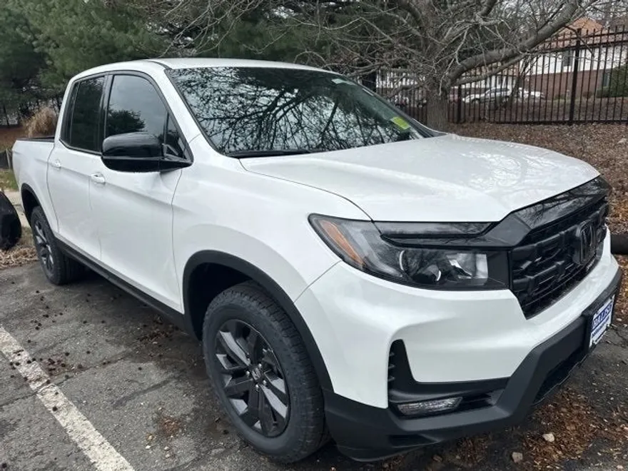 2025 Honda Ridgeline Sport photo 1