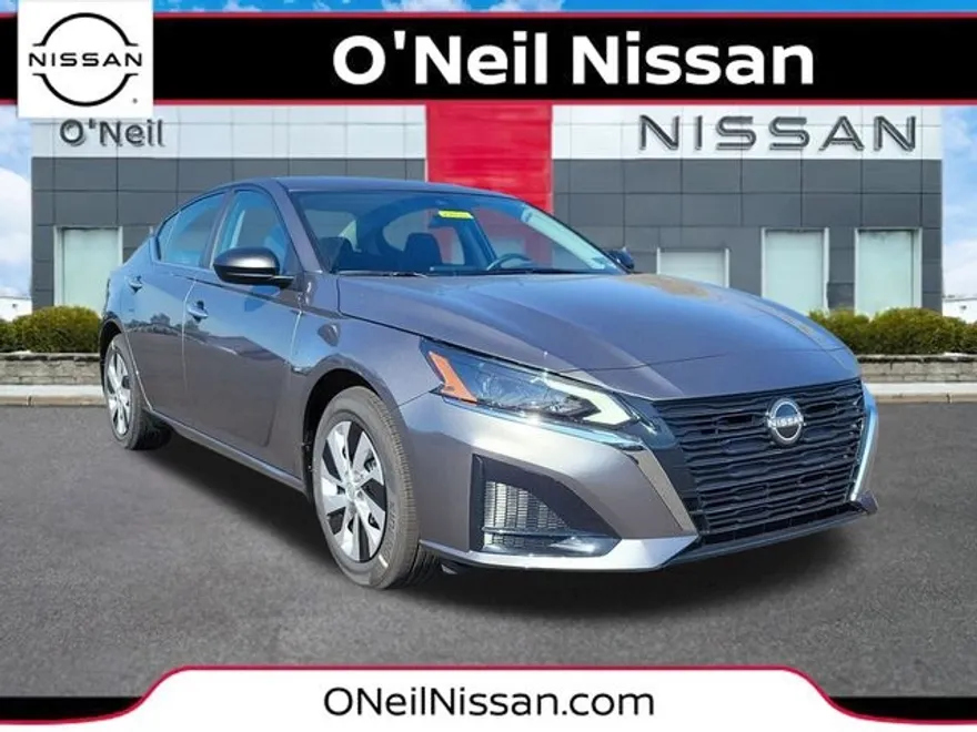 2025 Nissan Altima S photo 1