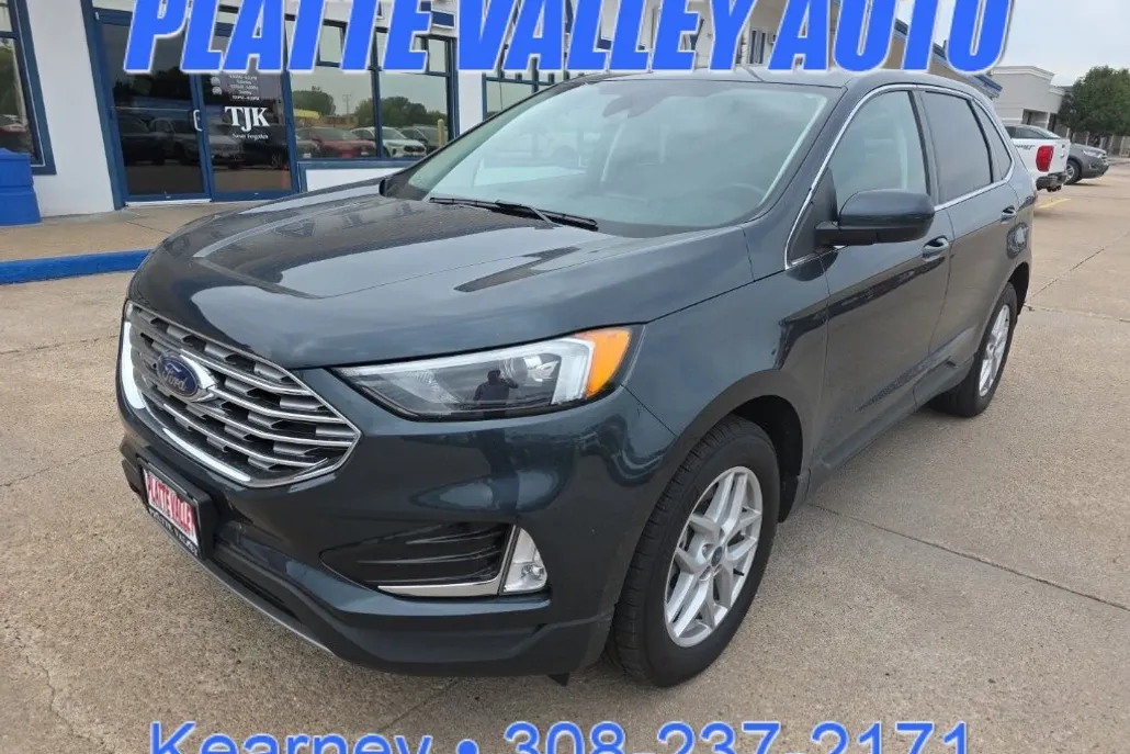 2022 Ford Edge SEL photo 1