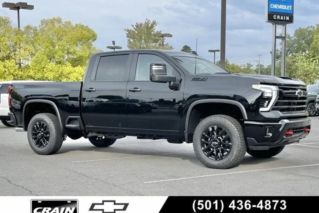 2025 Chevrolet Silverado 2500HD LT photo 1