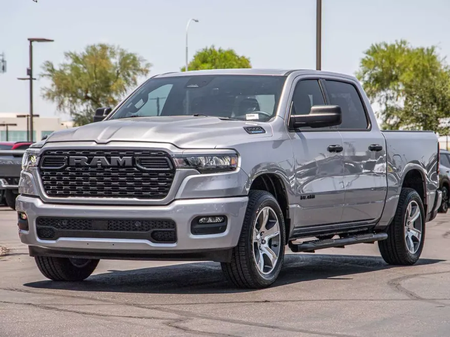 2025 Ram 1500 Tradesman photo 1
