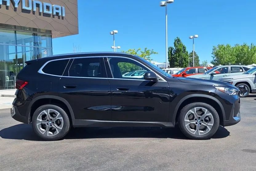 2023 Bmw X1 XDrive28i photo 1
