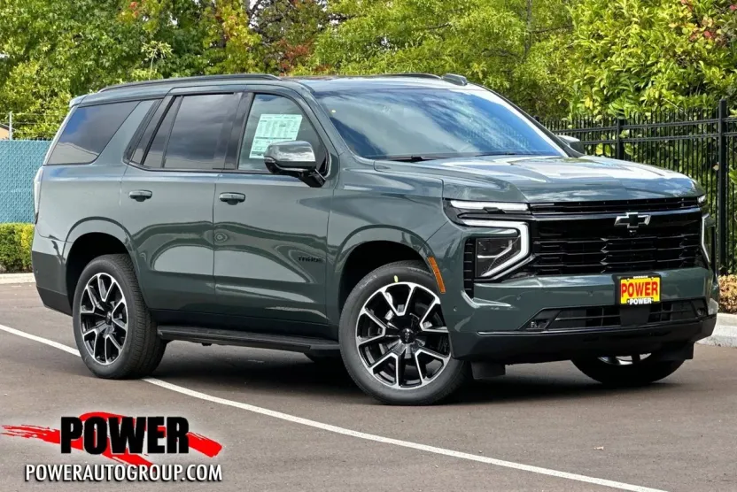 2025 Chevrolet Tahoe RST photo 1