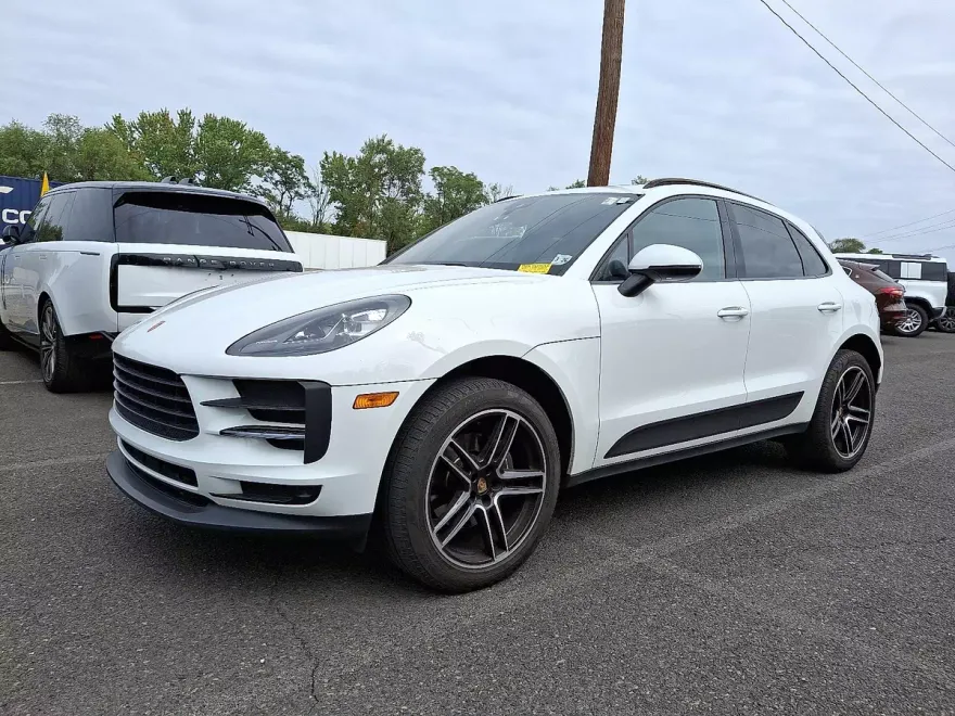 2020 Porsche Macan photo 1