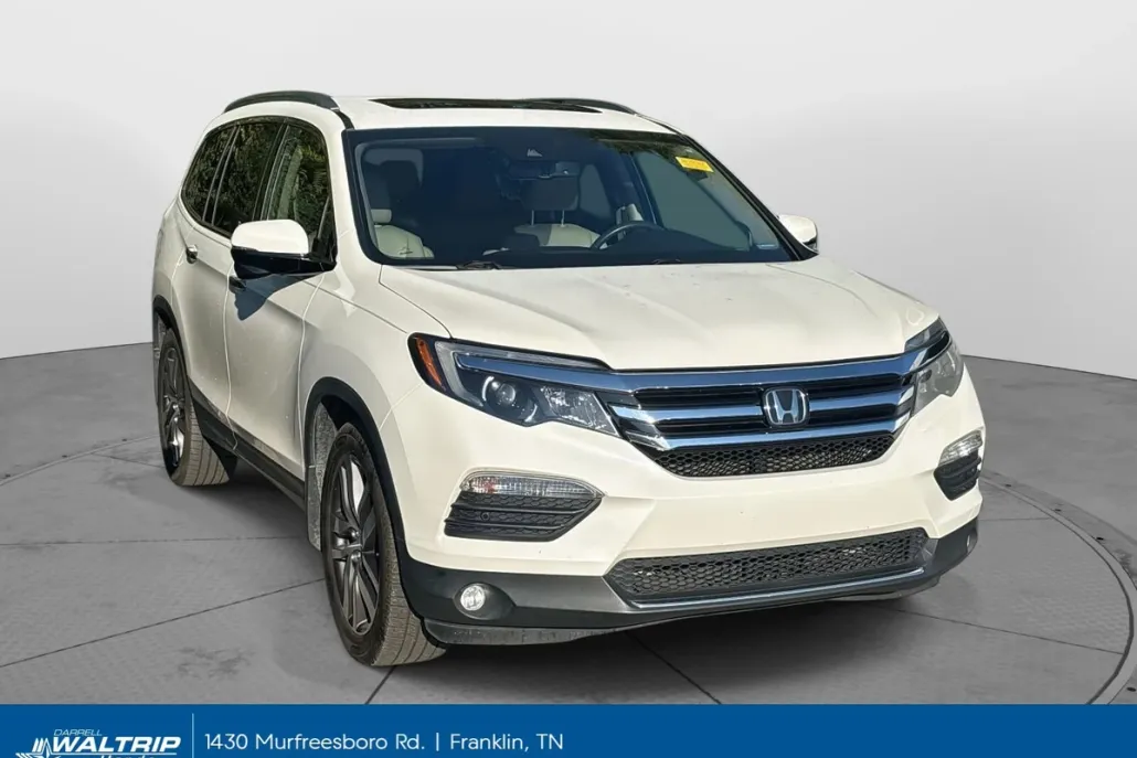 2018 Honda Pilot Touring photo 1