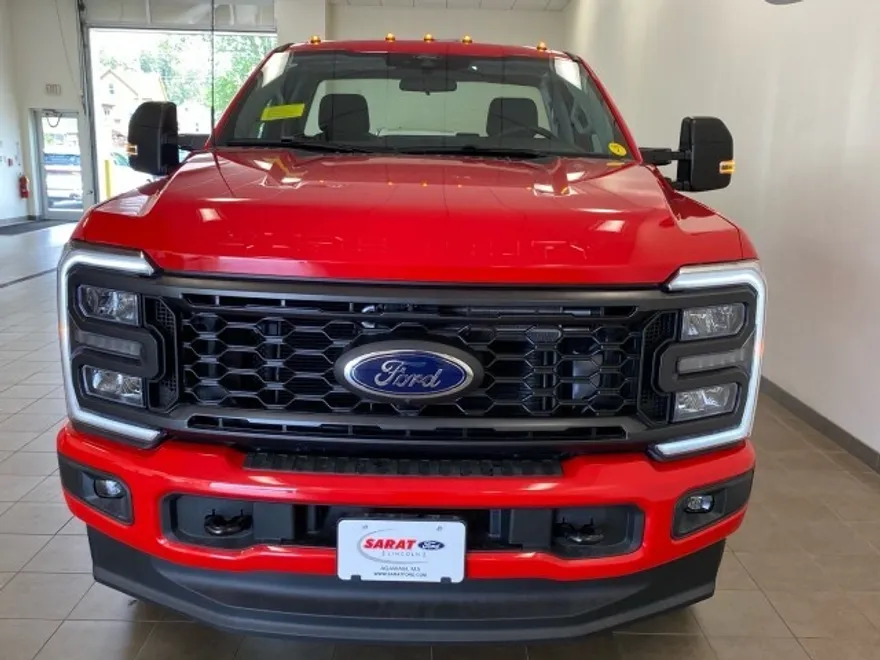 2025 Ford F-350 photo 1