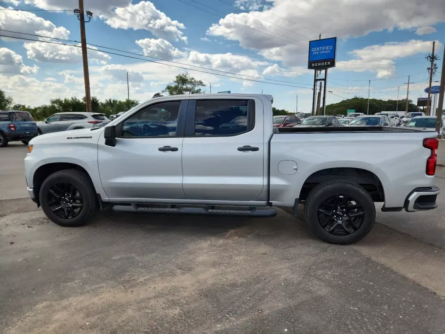 2022 Chevrolet Silverado 1500 Custom photo 1