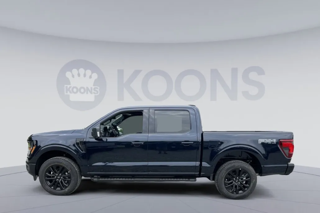 2025 Ford F-150 XLT photo 1