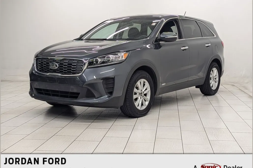 2020 Kia Sorento LX photo 1