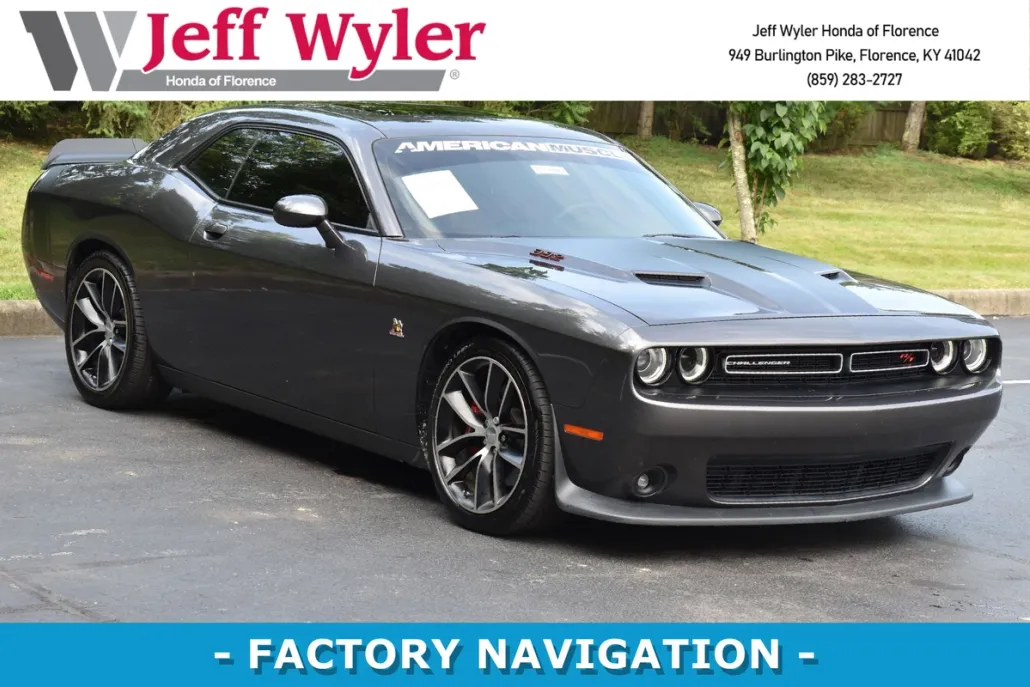 2016 Dodge Challenger R/T Scat Pack photo 1