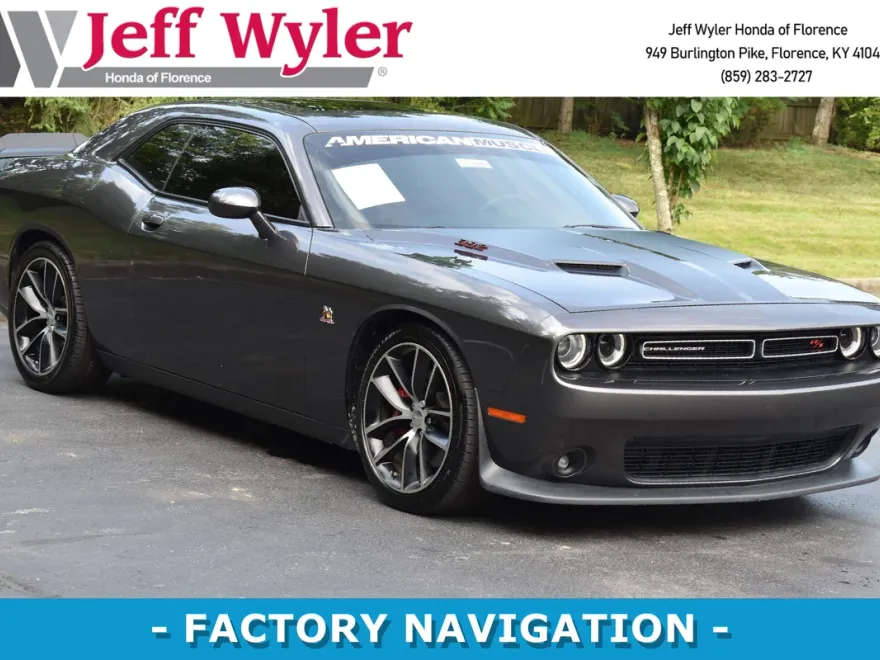 2016 Dodge Challenger R/T Scat Pack photo 1