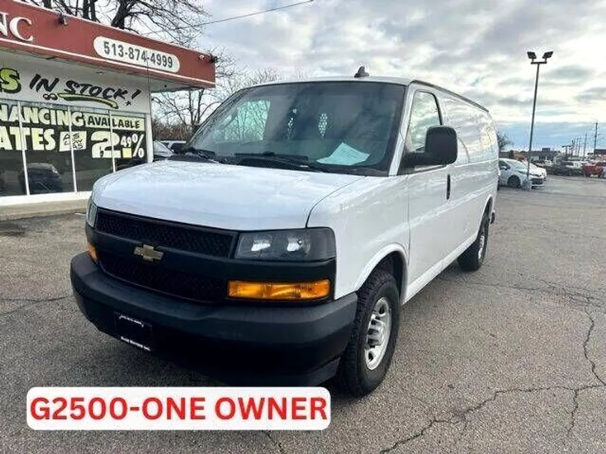 2019 Chevrolet Express Cargo Van photo 1