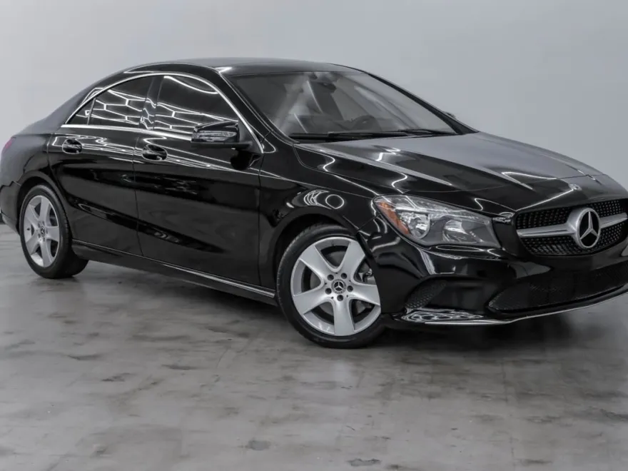 2019 Mercedes Benz CLA 250 photo 1