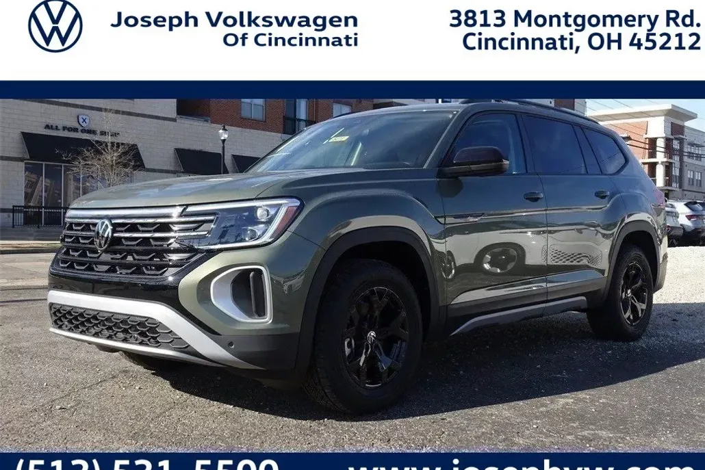 2025 Volkswagen Atlas Peak Edition photo 1