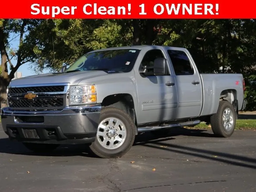 2014 Chevrolet Silverado 3500HD LT photo 1