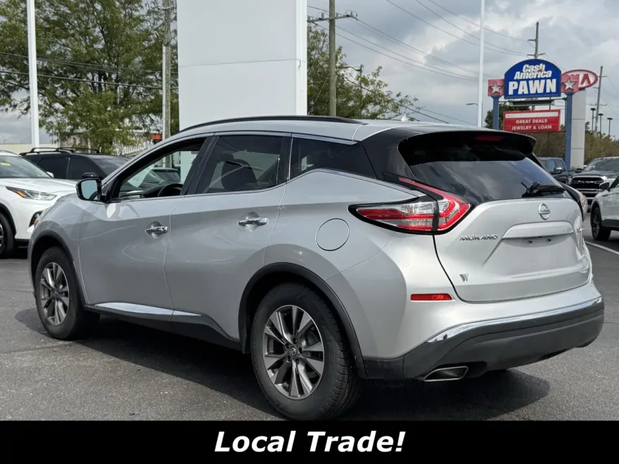 2016 Nissan Murano SV photo 1