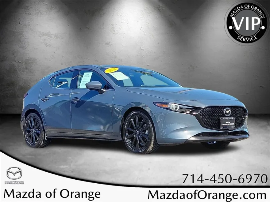 2022 Mazda Mazda3 Premium photo 1