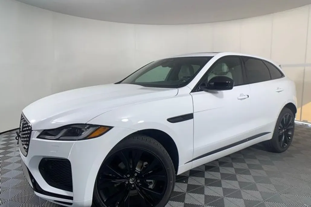 2025 Jaguar F-PACE P250 R-Dynamic S photo 1