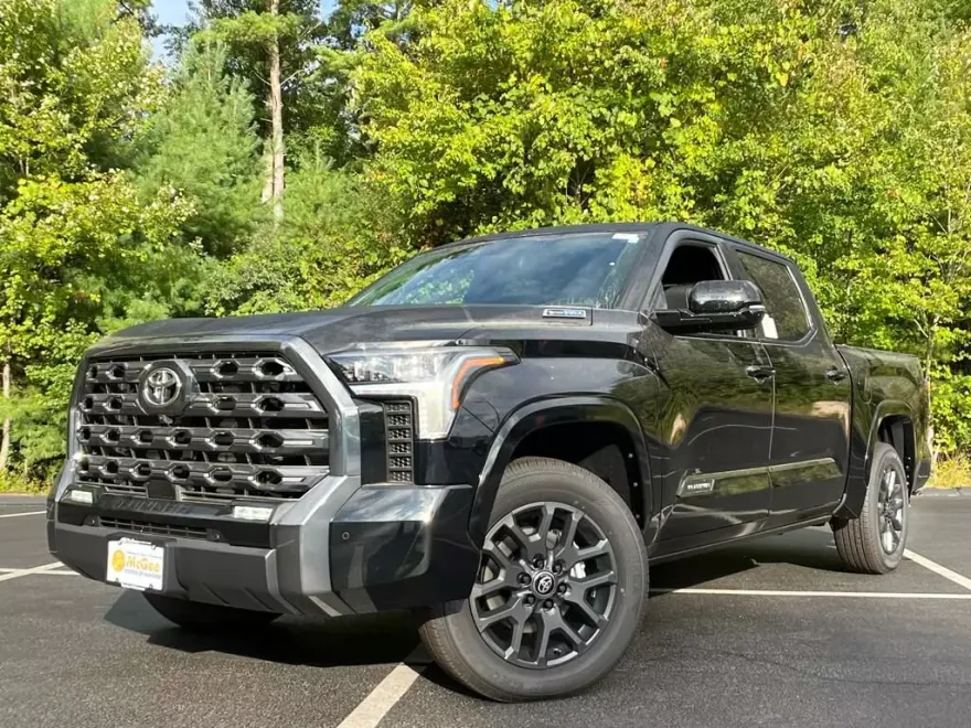 2026 Toyota Tundra Platinum photo 1