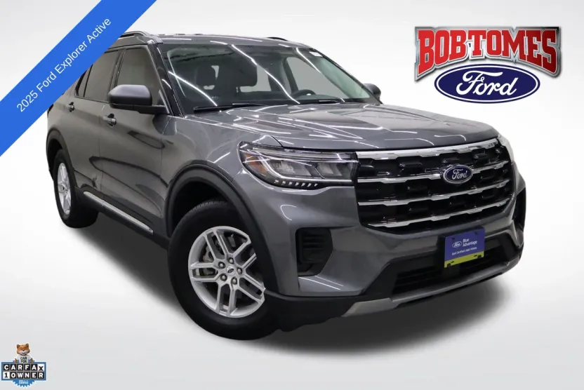 2025 Ford Explorer photo 1