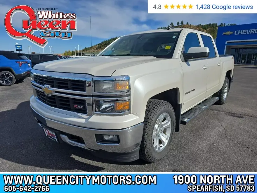 2015 Chevrolet Silverado LT photo 1