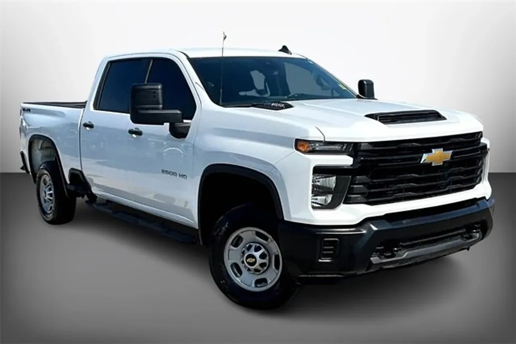 2024 Chevrolet Silverado 2500HD photo 1