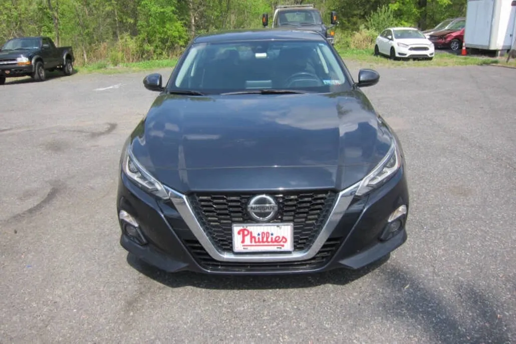 2019 Nissan Altima 2.5 SV photo 1