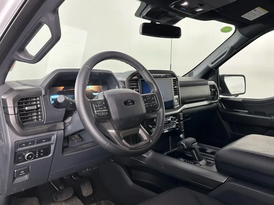 2024 Ford F-150 XLT photo 1