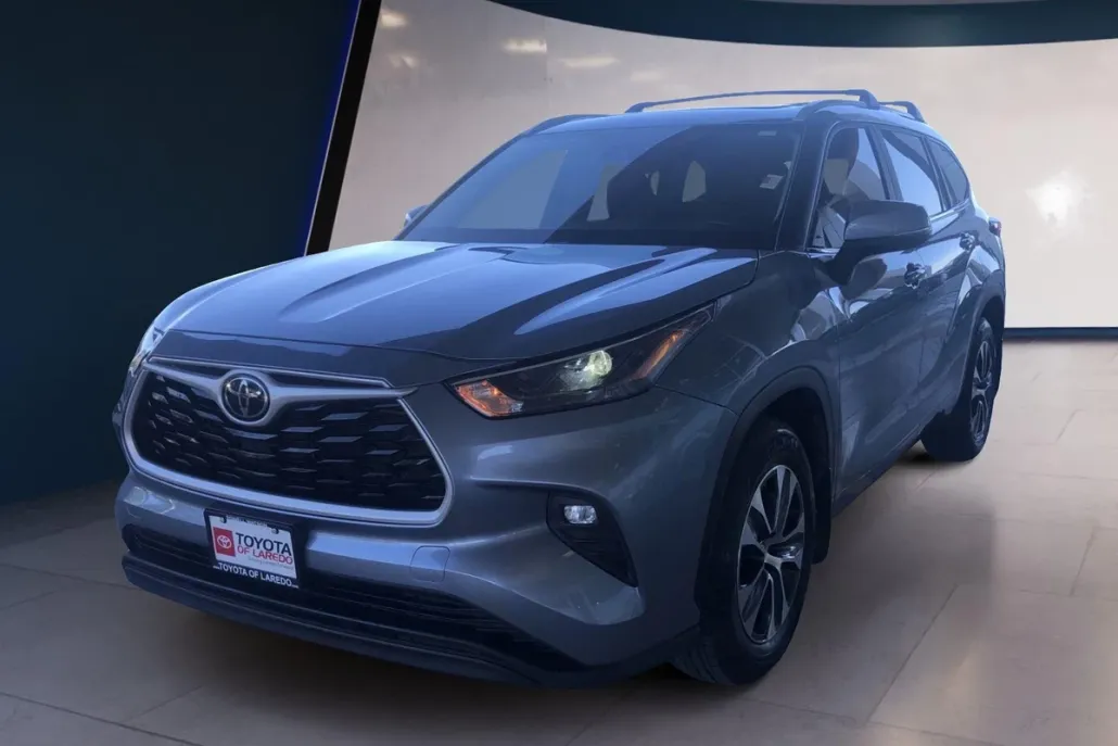 2023 Toyota Highlander XSE photo 1