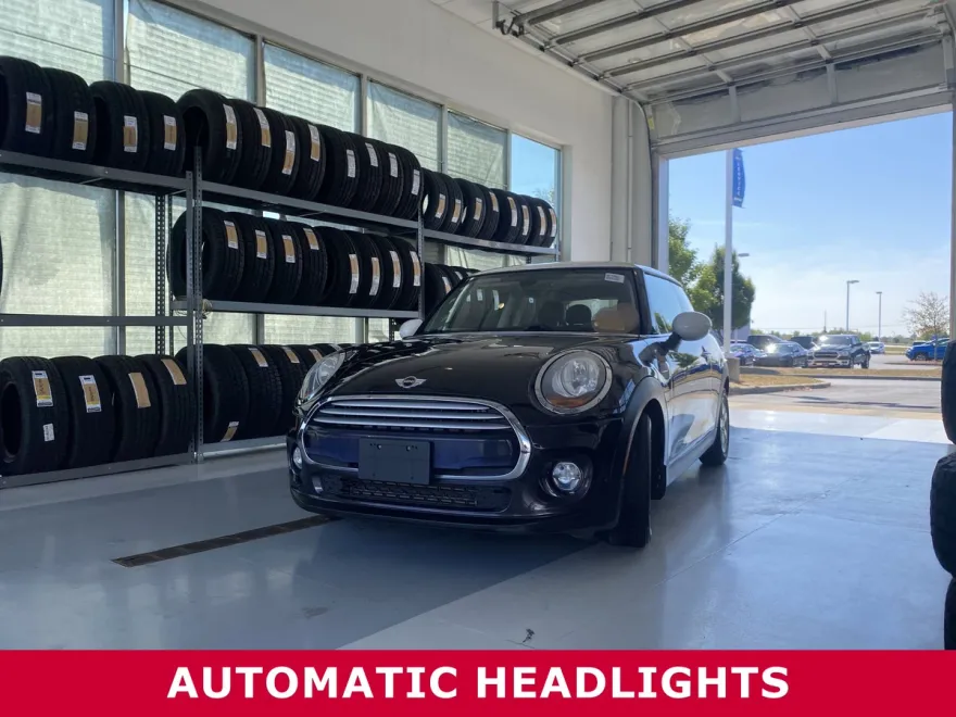 2015 Mini Cooper Hardtop 2 Door photo 1