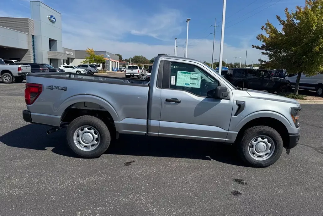 2025 Ford F-150 XL photo 1