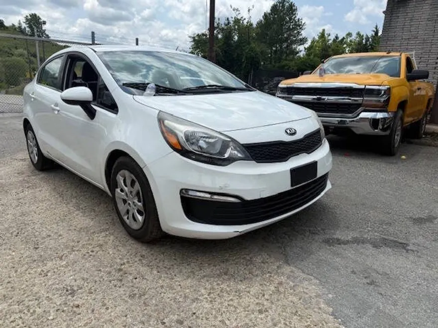 2017 Kia Rio LX photo 1