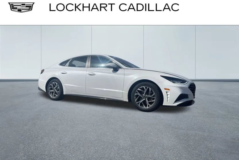 2022 Hyundai Sonata SEL photo 1