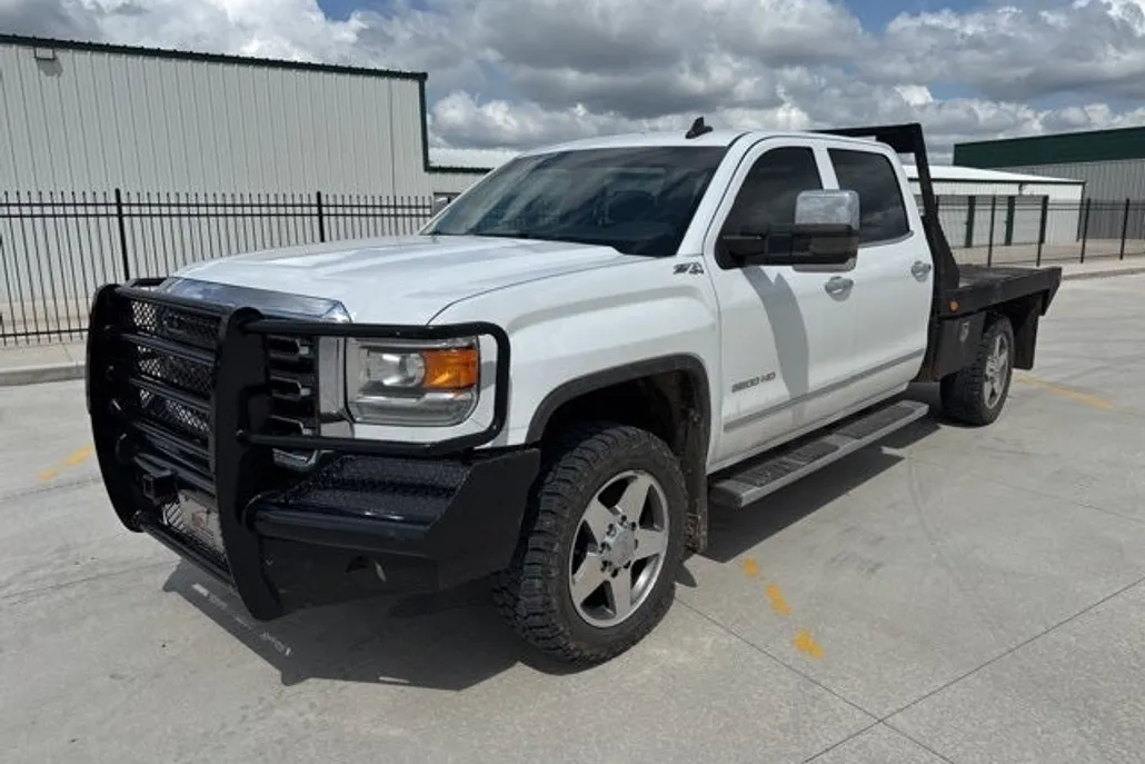 2017 Gmc Sierra SL photo 1