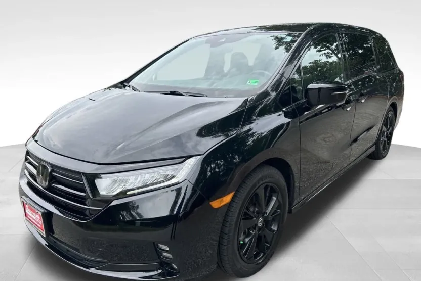 2023 Honda Odyssey Sport photo 1