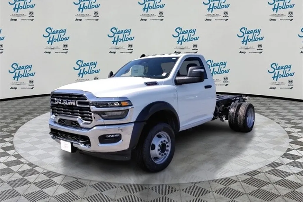 2025 Ram 5500 Tradesman photo 1