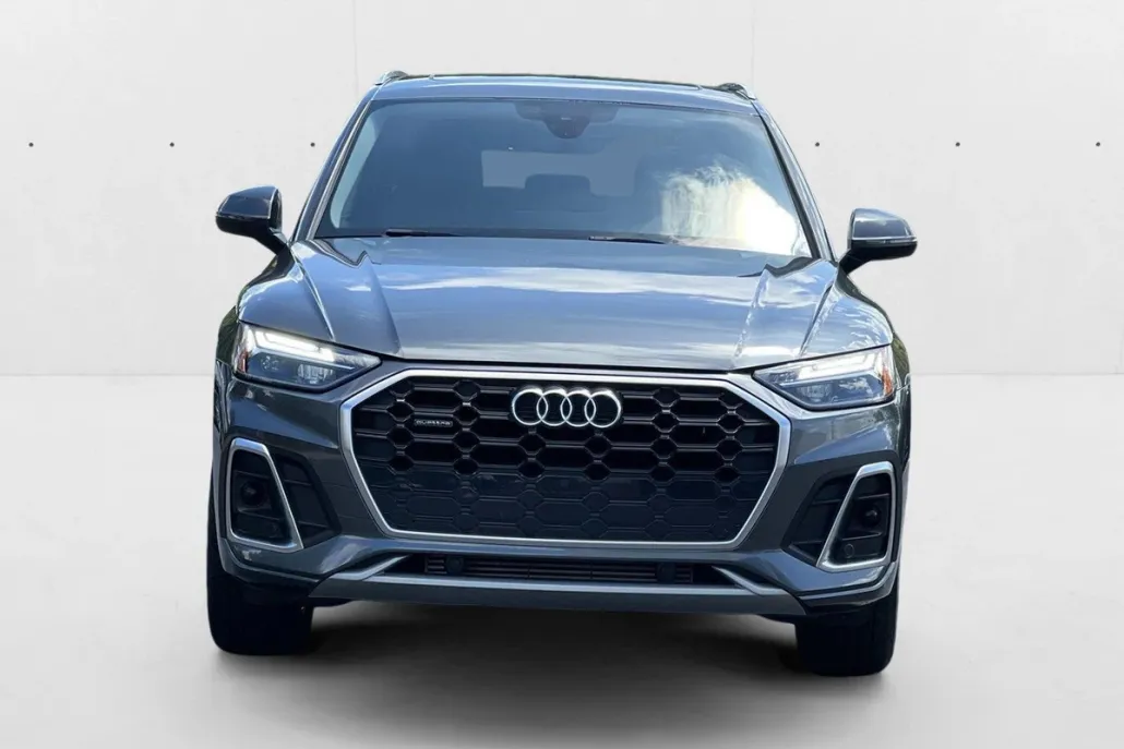 2022 Audi Q5 S line Premium photo 1