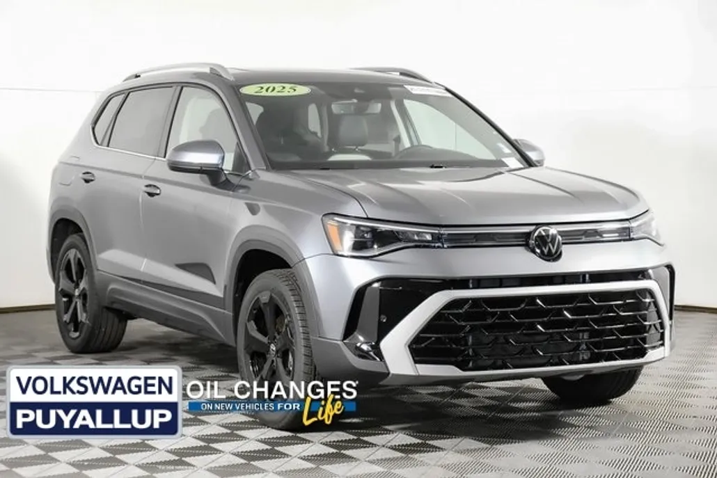 2025 Volkswagen Taos SEL photo 1