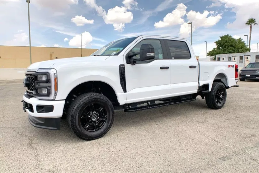 2023 Ford F-250 XL photo 1