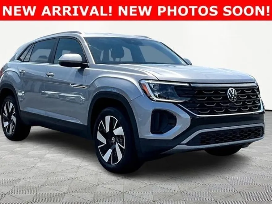 2025 Volkswagen Atlas Cross Sport SE Technology photo 1