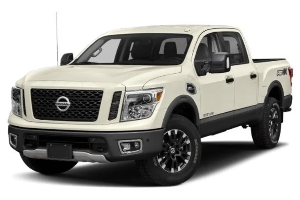 2019 Nissan Titan PRO-4X photo 1