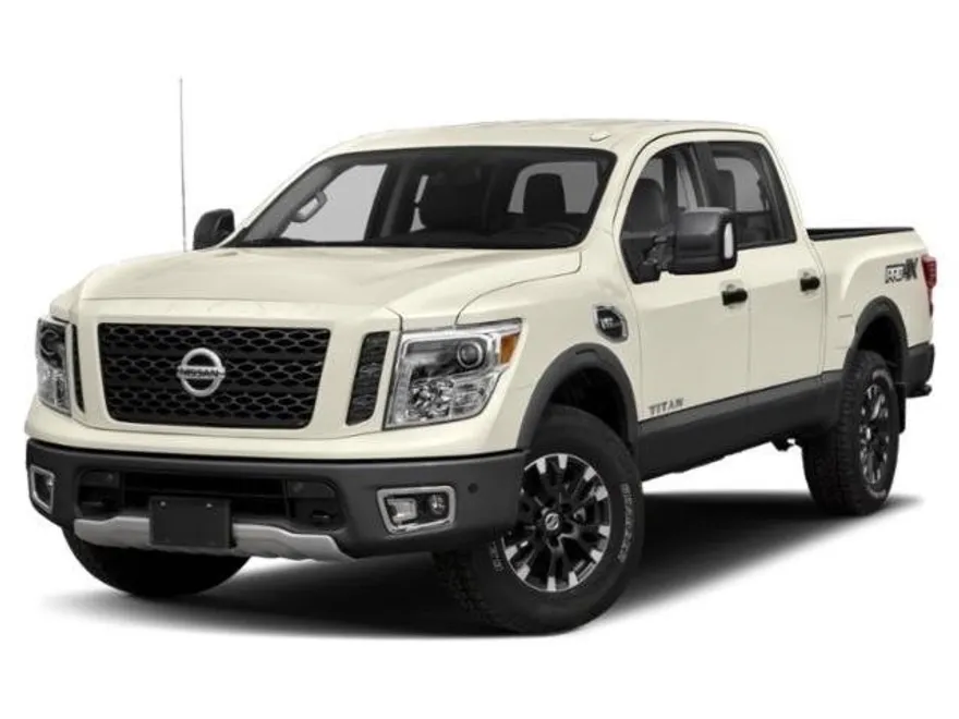 2019 Nissan Titan PRO-4X photo 1