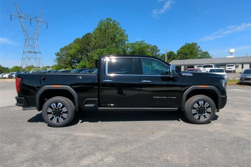 2025 Gmc Sierra 2500 HD Denali photo 1