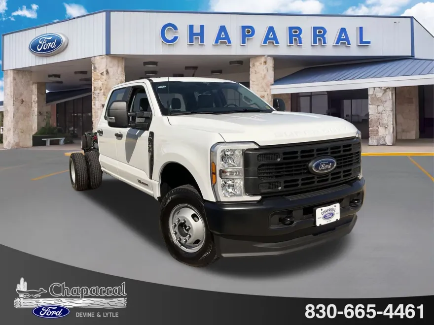 2025 Ford F-350 XL photo 1