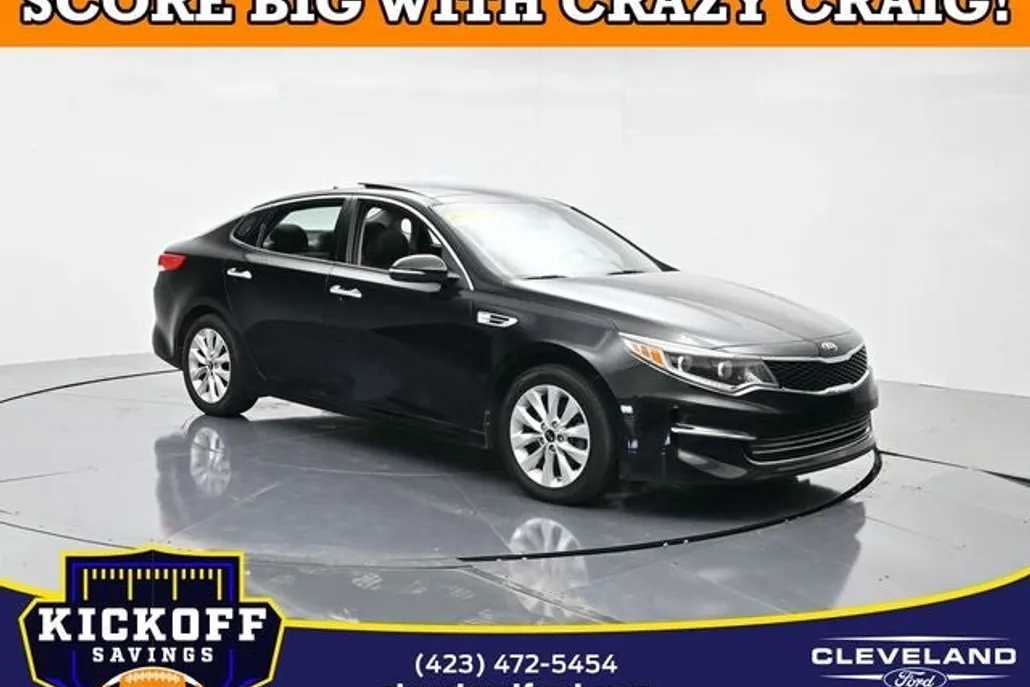 2016 Kia Optima EX photo 1