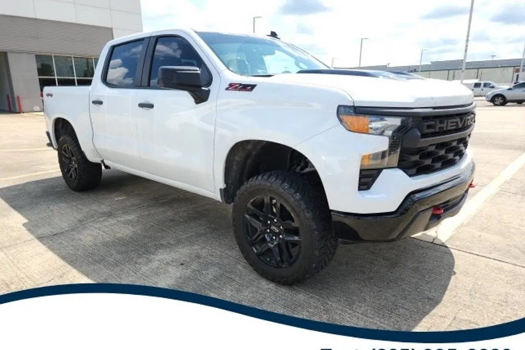 2024 Chevrolet Silverado 1500 Custom Trail Boss photo 1