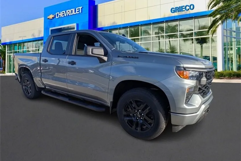 2026 Chevrolet Silverado 1500 Custom photo 1