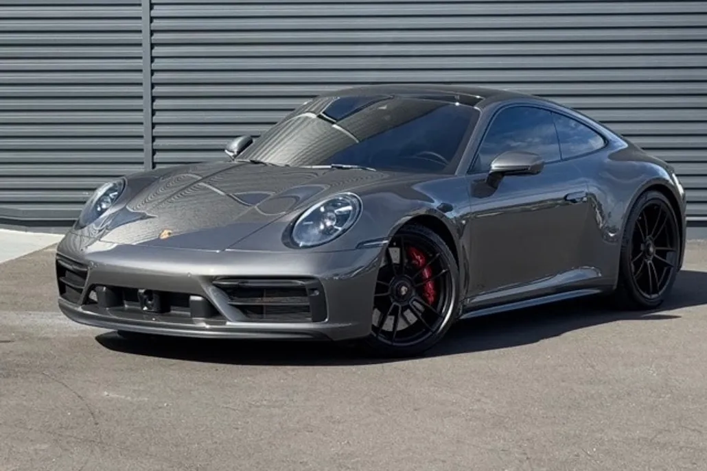 2024 Porsche 911 4 GTS photo 1