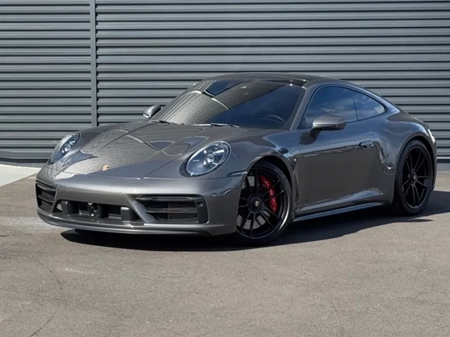 2024 Porsche 911 4 GTS photo 1
